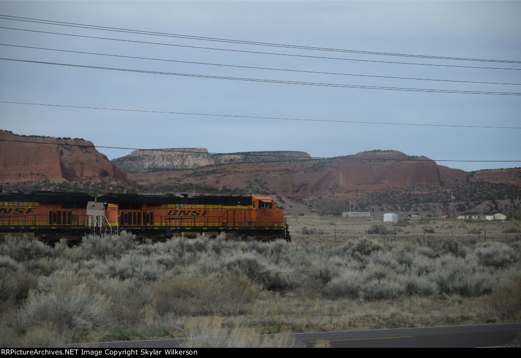 BNSF 7400